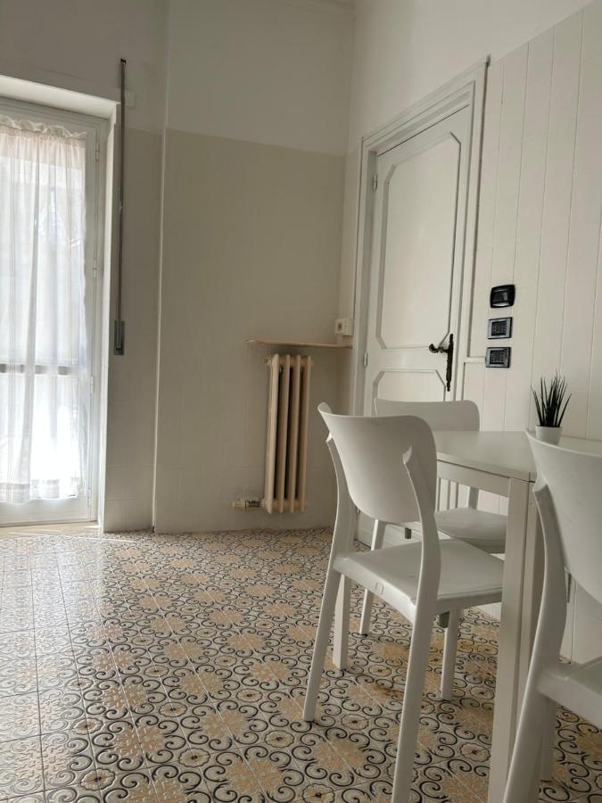 ホテル Interno 9 バーリ エクステリア 写真